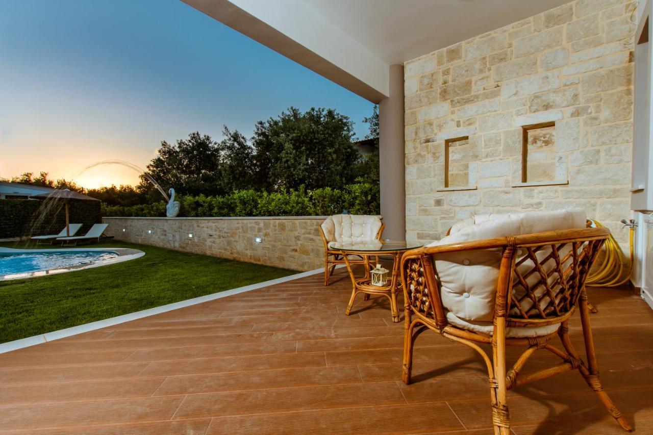 Chania Oasis With Heated Pool Buitenkant foto